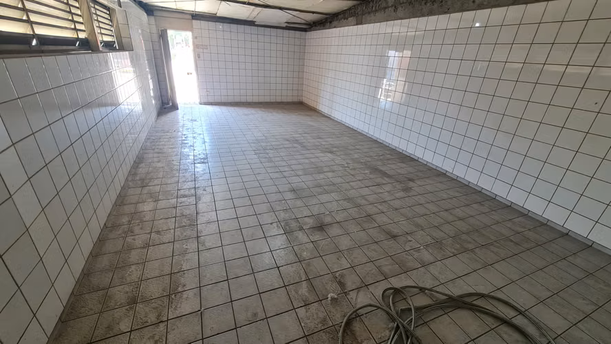 CERCA DE CUIDAD EMPRESARIAL, HUECHURABA: PROPIEDAD INDUSTRIAL 3.000 M2 CON INSTALACIONES - Imagen 7