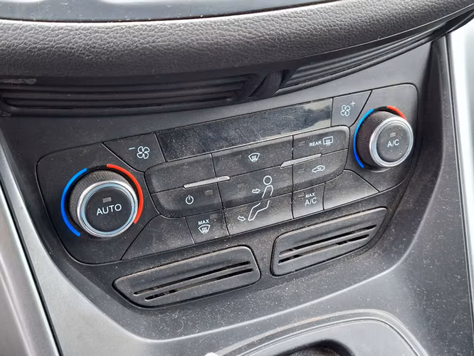 FORD ESCAPE 2017