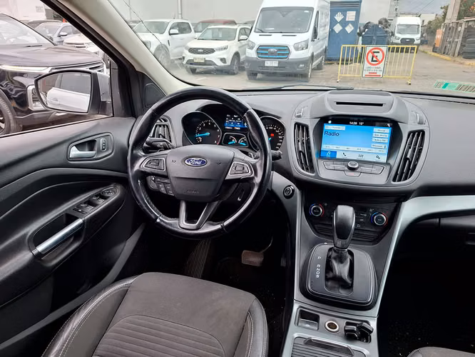 FORD ESCAPE 2017