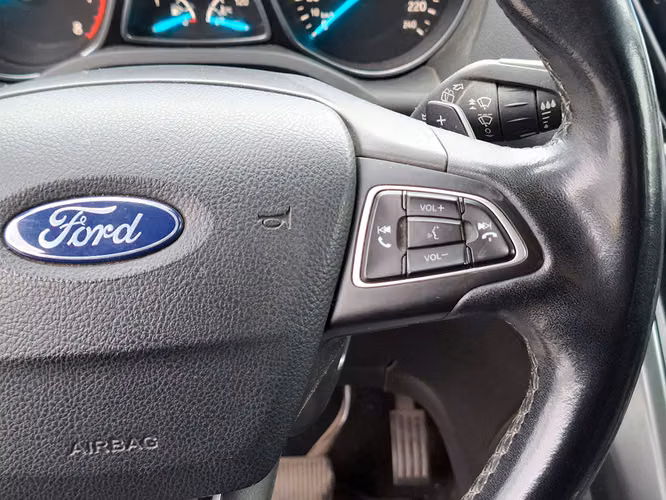 FORD ESCAPE 2017