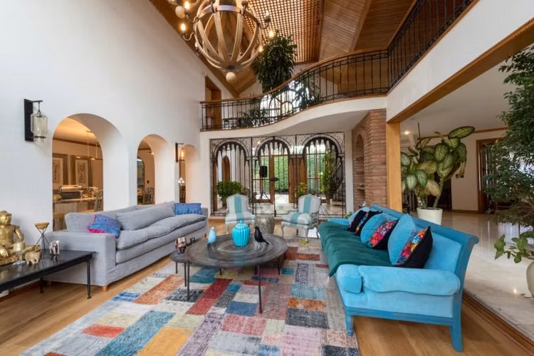 HERMOSA CASA 7D 6B COLONIAL EN LO BARNECHEA  (175584)