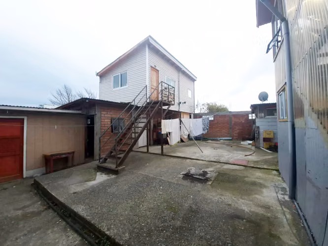 LOCAL CON 3 CASAS EN PUERTO NATALES - Imagen 13