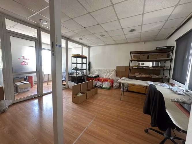 BARRIO ITALIA USO OFICINA- 5P,4B - 252M2