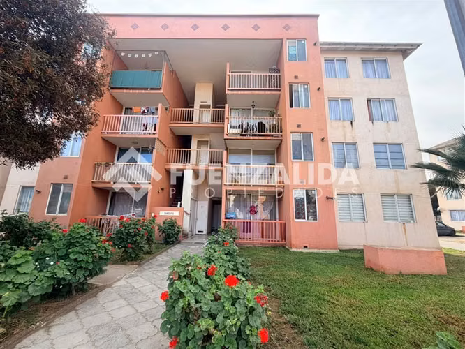 Departamento en venta de 3 dorm. en La Serena