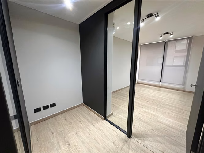 Oficina en arriendo en Providencia - Imagen 2
