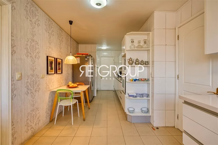Departamento en venta de 4 dorm. en Lo Barnechea