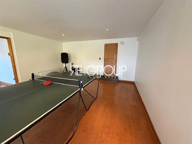 Casa en arriendo de 5 dorm. en Lo Barnechea