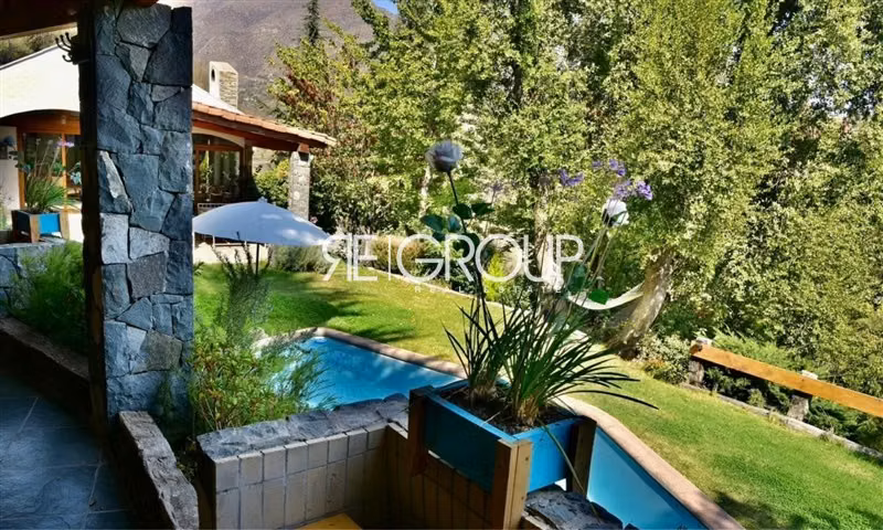 Impecable casa 4D en Condominio en El Arrayan