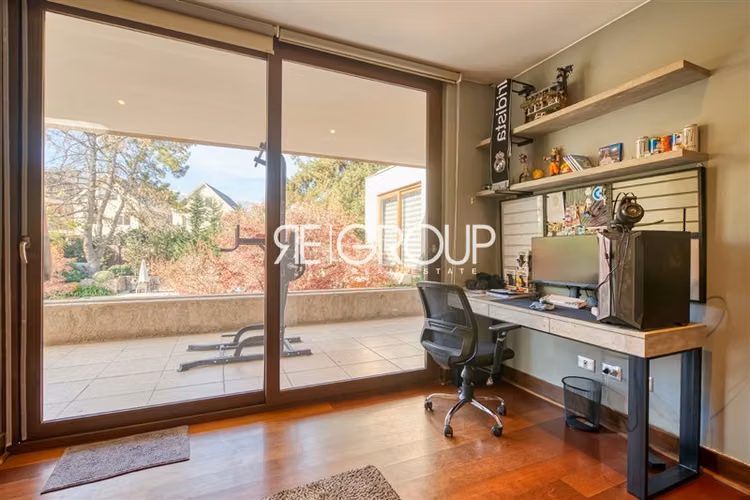 Casa en arriendo de 6 dorm. en Lo Barnechea