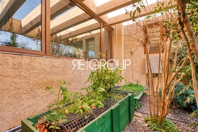 Casa en arriendo de 6 dorm. en Lo Barnechea