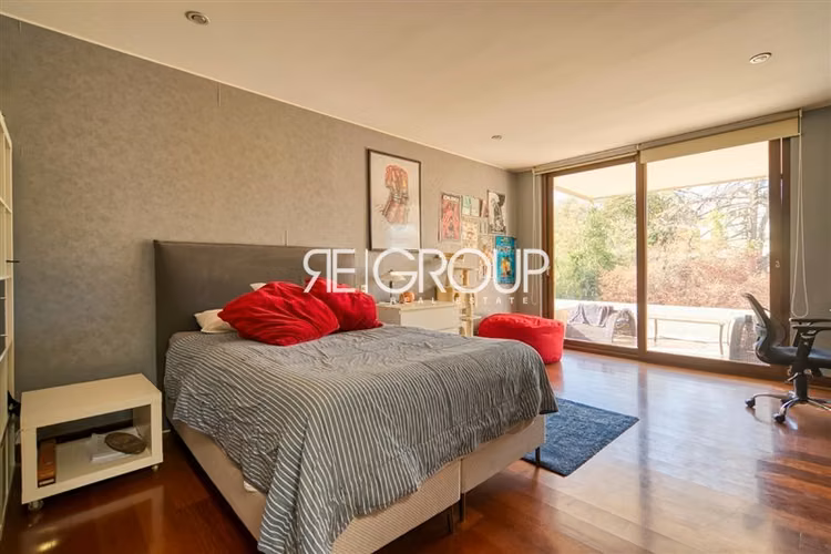 Casa en arriendo de 6 dorm. en Lo Barnechea