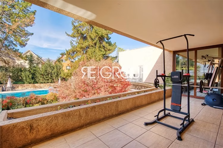 Casa en arriendo de 6 dorm. en Lo Barnechea