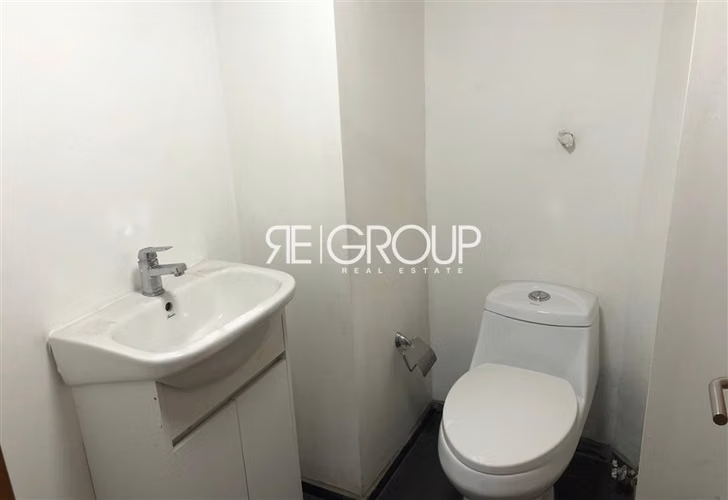 Oficina en venta en Santiago Centro, vista Cerro Santa Lucia