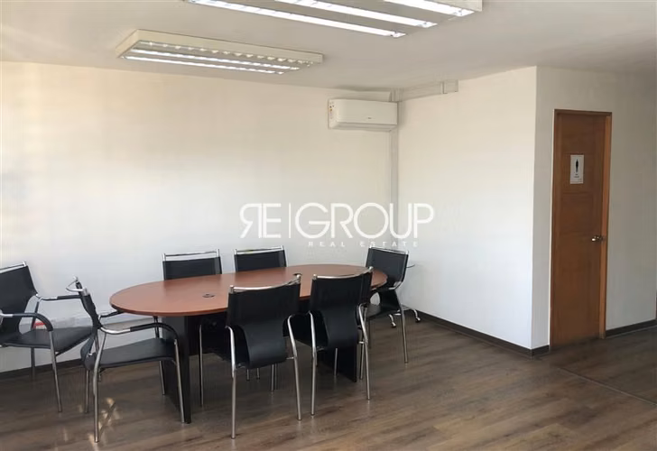 Oficina en venta con vista al Cerro Santa Lucia, Santiago - Imagen 10