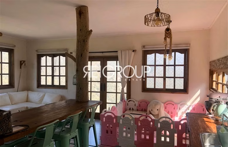Casa con terreno de 16600m2, Km7 Camino a Farellones