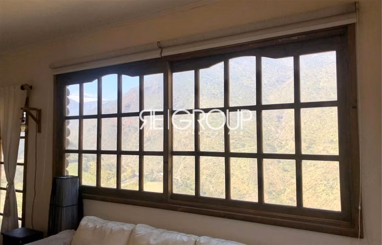 Casa con terreno de 16600m2, Km7 Camino a Farellones
