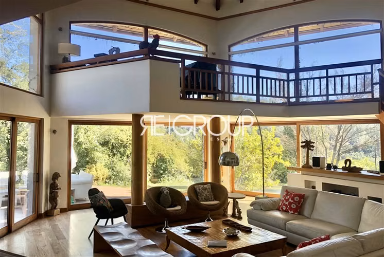 Casa 6D en condominio en El Arrayan, jardín plano