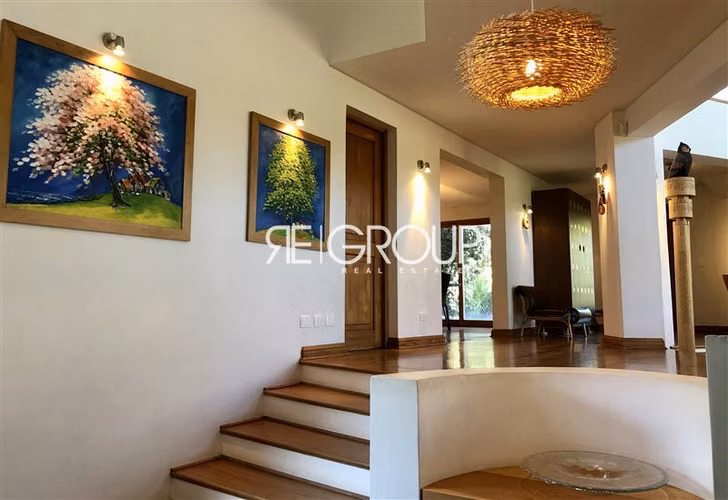Casa 6D en condominio en El Arrayan, jardín plano