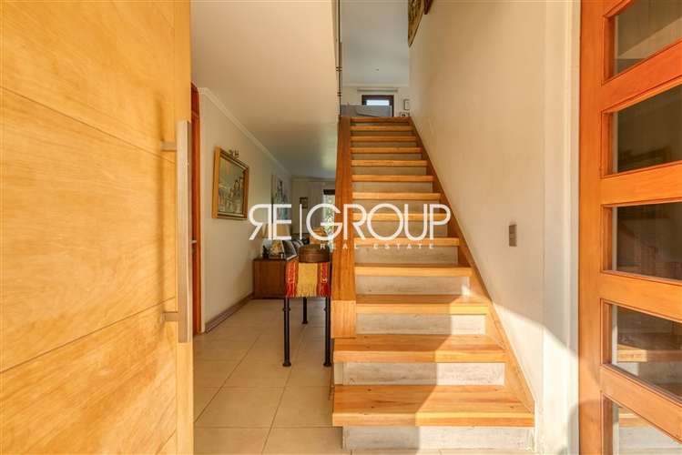Casa en venta de 4 dorm. en Lo Barnechea - Imagen 2