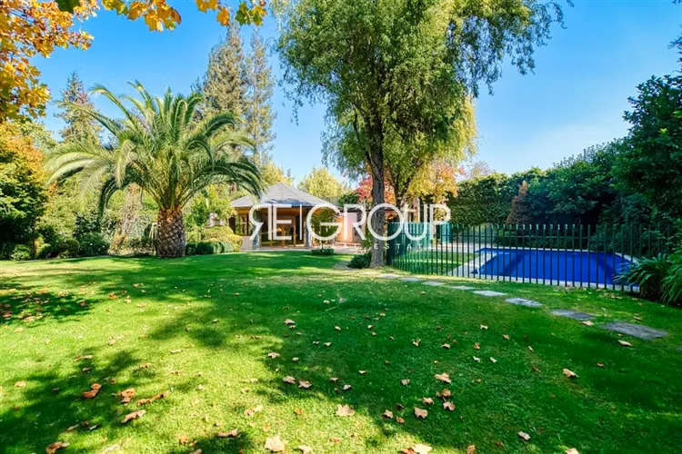 Espectacular casa en venta de 7 dormitorios Lo Barnechea