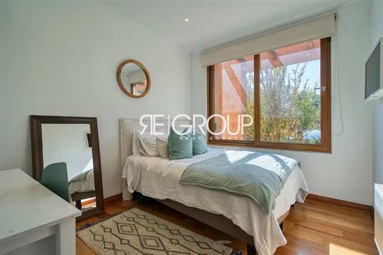 Casa Mediterránea en venta de 5 dorm. en Lo Barnechea