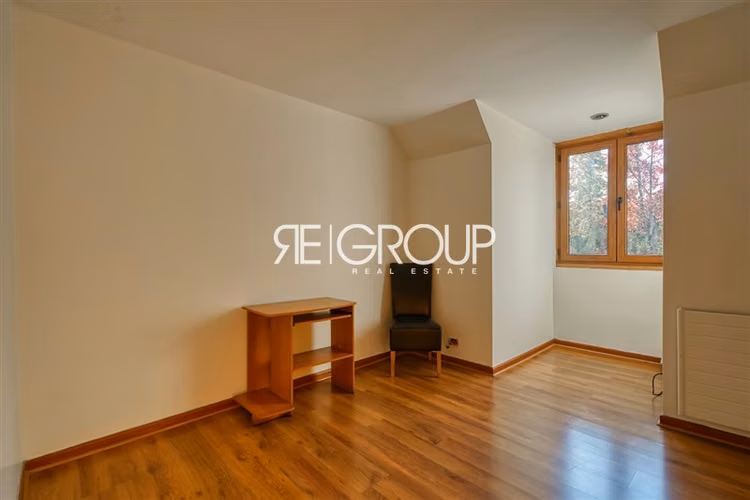 Casa inglesa en venta de 6 dorm. en Lo Barnechea