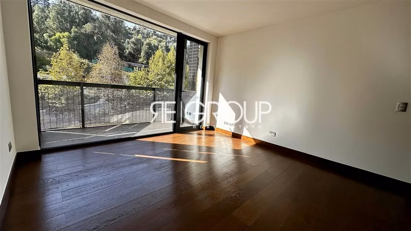 Departamento en venta de 3 dorm. en suite Vitacura/Lo Curro