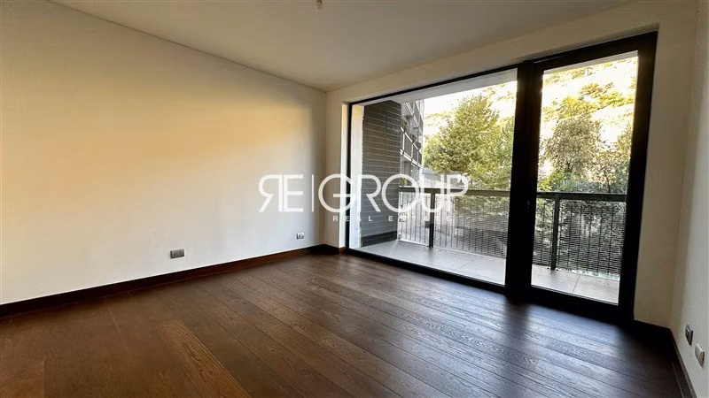 Departamento en venta de 3 dorm. en suite Vitacura/Lo Curro