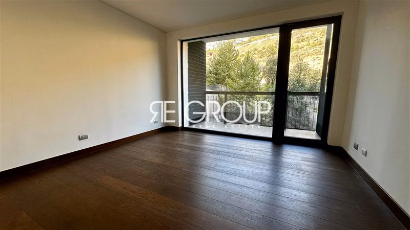 Departamento en venta de 3 dorm. en suite Vitacura/Lo Curro