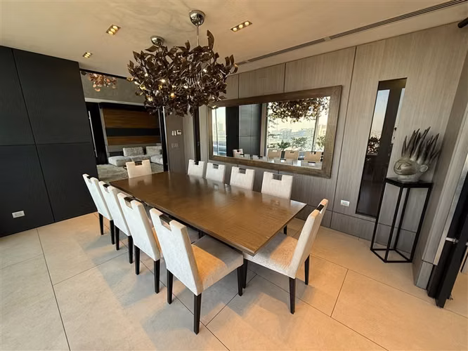 Departamento dúplex en venta de 4 dorm. en Las Condes