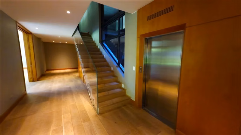 Departamento en venta de 4 dorm. en Las Condes