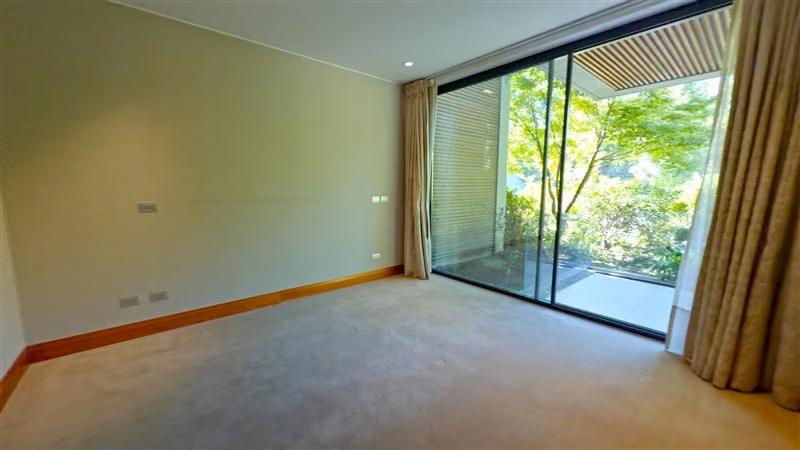 Departamento en venta de 4 dorm. en Las Condes