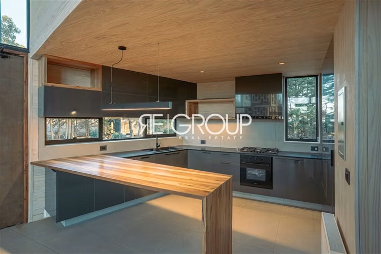 Casa en venta de 4 dorm. en Pichilemu