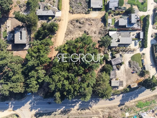Venta Sitio Comercial Pichilemu - Zona estratégica - Av. Com