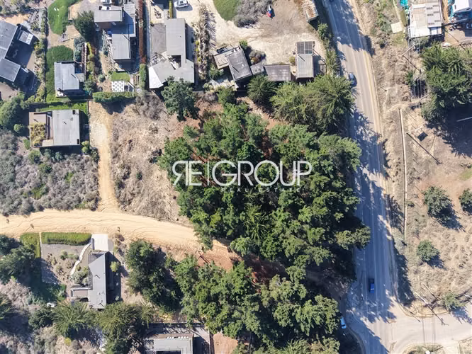 Venta Sitio Comercial Pichilemu - Zona estratégica - Av. Com