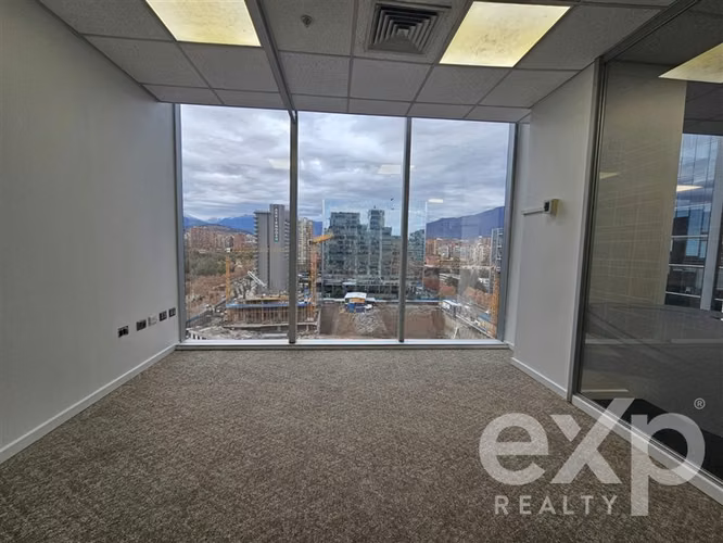 Oficina en arriendo de 228 m2 en Nueva Las Condes - Imagen 10