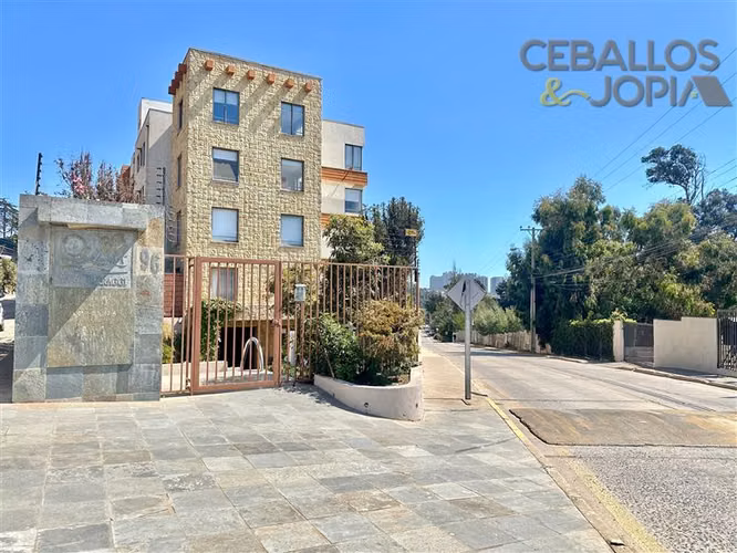 Departamento exclusivo en venta de 4 dorm. en Concón