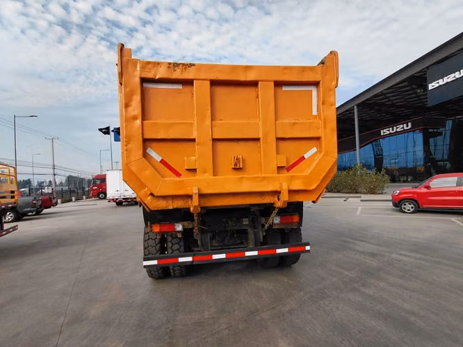 SHACMAN SX3318DT366C 2020