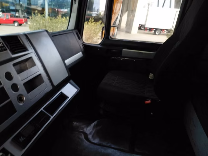 SHACMAN SX3318DT366C 2020