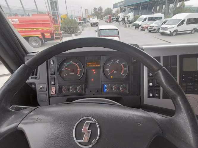 SHACMAN SX3318DT366C 2021