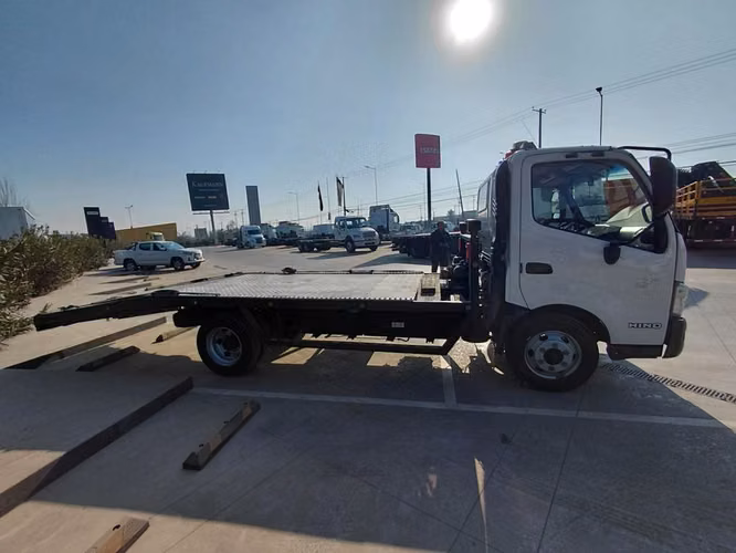 HINO XZU 2019