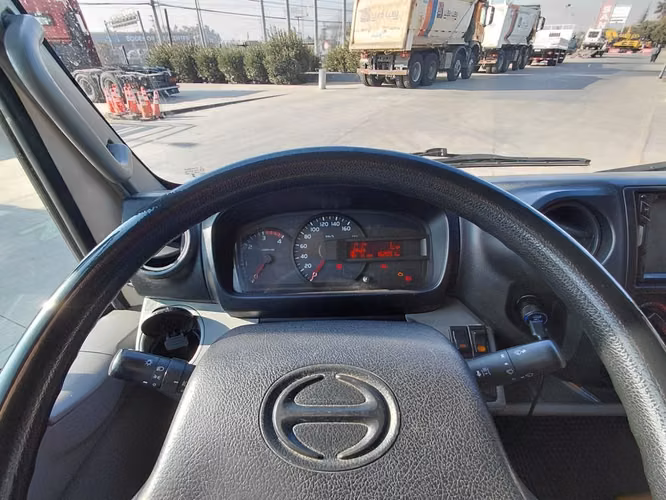 HINO XZU 2019