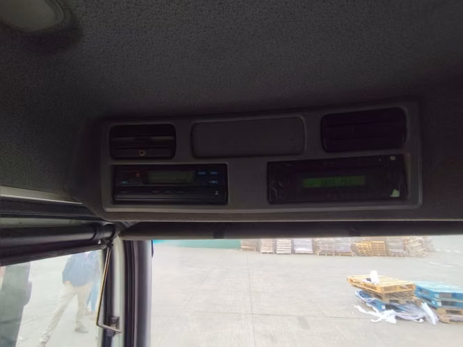 MERCEDES-BENZ AXOR 2013