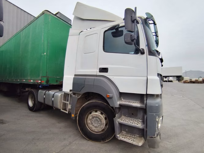 MERCEDES-BENZ AXOR 2013