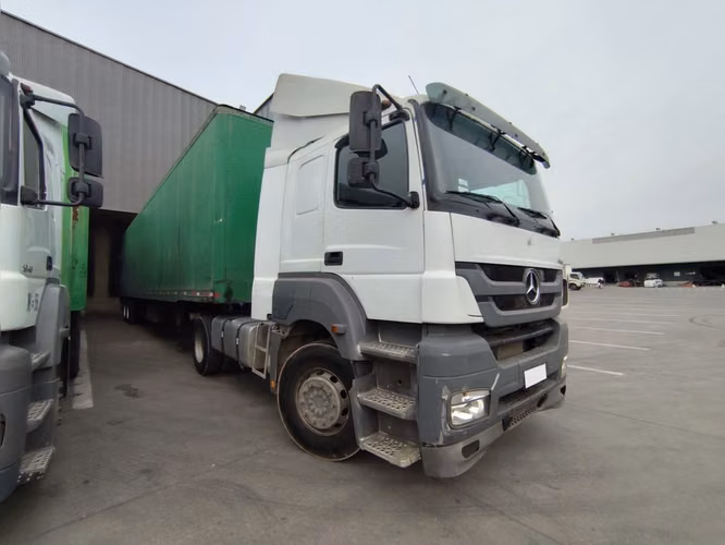 MERCEDES-BENZ AXOR 2013