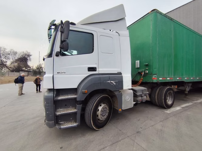 MERCEDES-BENZ AXOR 2013