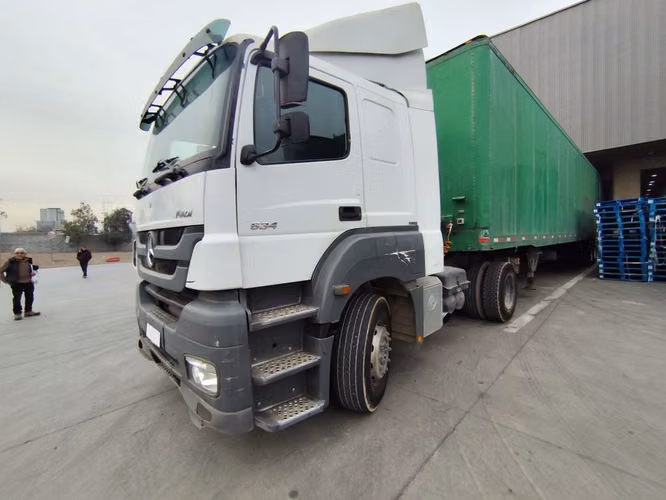 MERCEDES-BENZ AXOR 2013