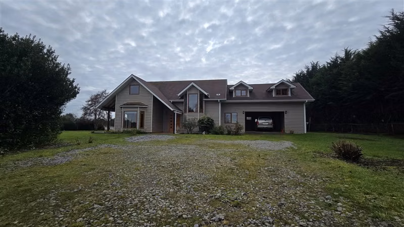 Casa en arriendo de 7 dorm. en Puerto Varas