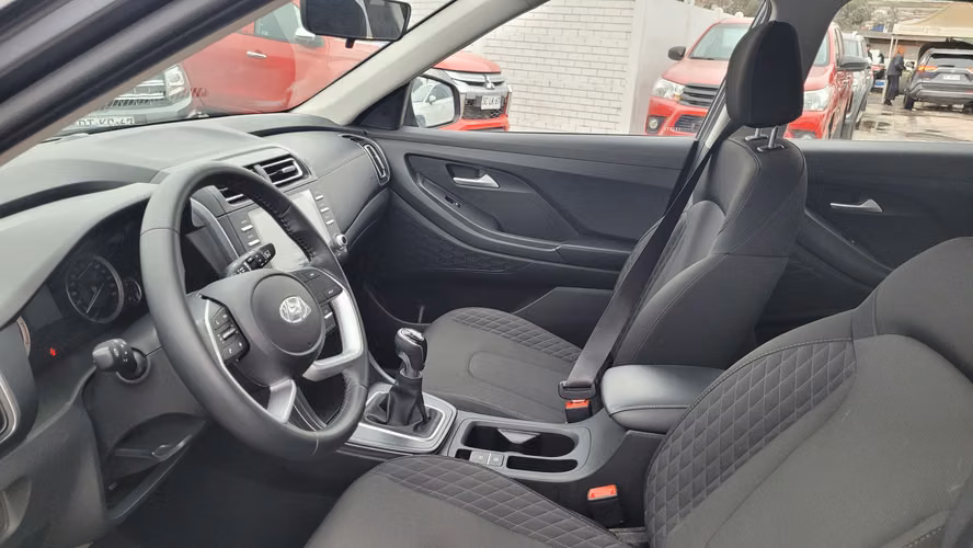 Hyundai CRETA SU2ID MPI FULL MEC. 1.5 1.5 • 4x2 • Mecánica • 2025 - Imagen 10