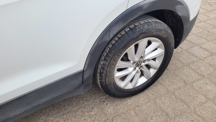 Volkswagen T CROSS TSI 1.0 FULL MEC. 1.0 • 4x2 • Mecánica • 2023